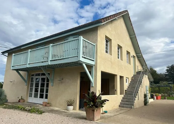 Le Grenier At شقة Garos